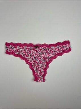 NWT Vintage 2009 VS PINK Pink Floral Lace Thong